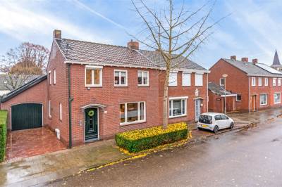 Woning Julianalaan 16 Maasbracht
