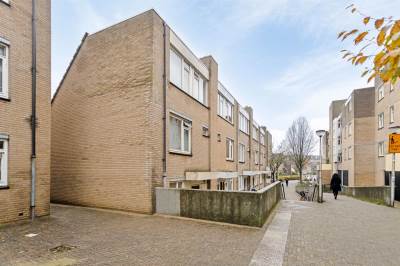 Woning Henry Moorepassage 49 Capelle aan den IJssel