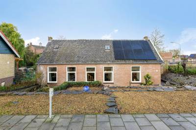 Woning Bloemendaalse Zeedijk 25 Zevenbergschen Hoek (Gem. Moerdijk)