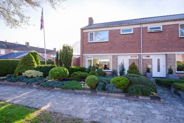 Woning Johan ter Schoeleweg 28 Surhuisterveen