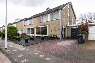 Woning P A de Genestetlaan 18 Hellevoetsluis