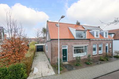 Woning Louis Bouwmeesterplein 22 Middelharnis