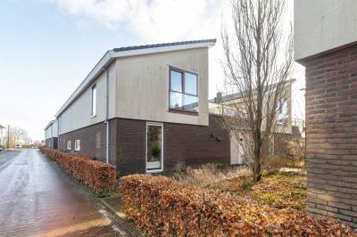 Woning Zoutershof 34 Roelofarendsveen