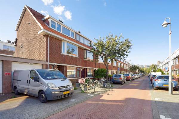 Woning Van den Berghstraat 77 Den Haag