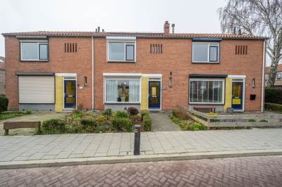 Woning Claes Danckaertzstraat 10 Klaaswaal
