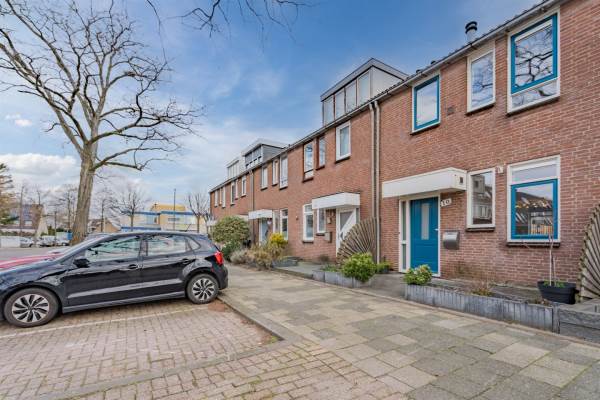 Woning Adriaan Roland Holststraat 10 Rotterdam