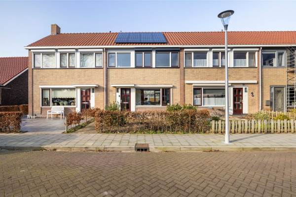Woning Marijkestraat 25 Strijen