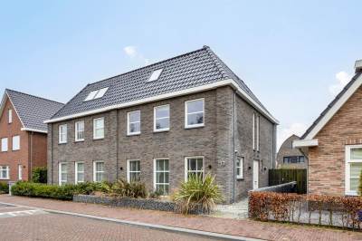 Woning Koningin Maximalaan 13 Hoofddorp