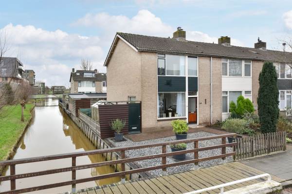 Woning Larixstraat 13 Nieuwkoop