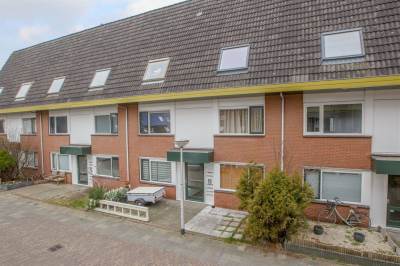 Woning Constantijnstraat 18 Lisse