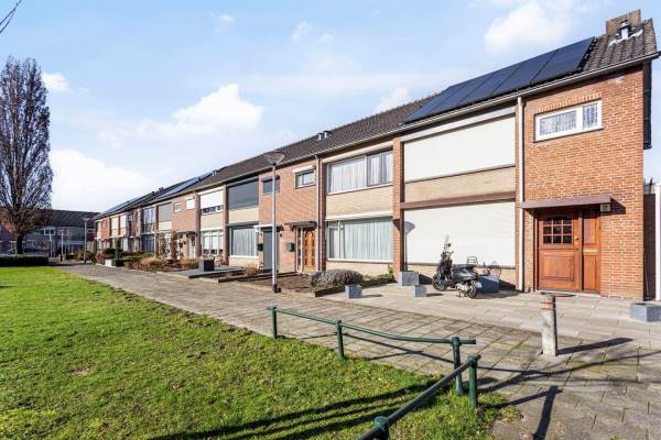 Woning Zeenaaldplantsoen 4 Helmond