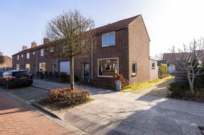 Woning Julianastraat 21 Zuidland
