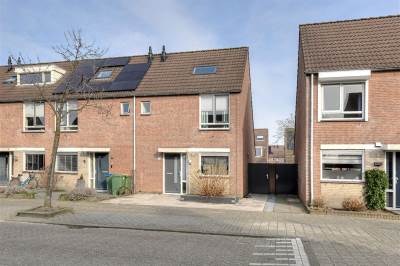 Woning Honderdbunder 12 Breda