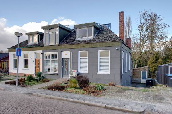 Woning Stationsstraat 1 Bad Nieuweschans