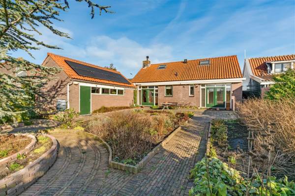 Woning Kerkbuurt 49 Oostzaan