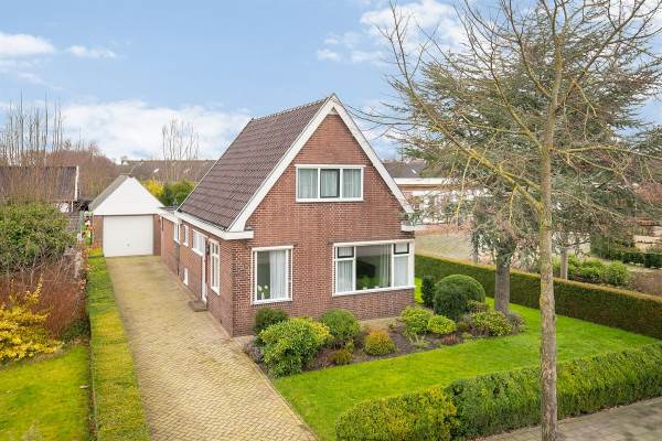 Woning Buorren 26 Oudega (Gem. Smallingerland)