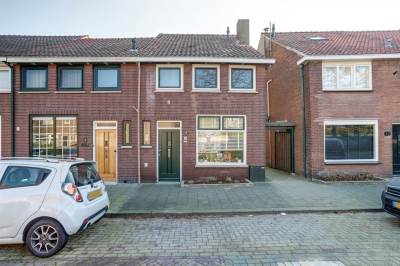 Woning Adolph van Nassaustraat 28 Zwijndrecht