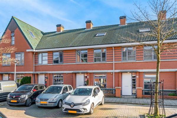 Woning Peter van Anrooylaan 20 Maassluis