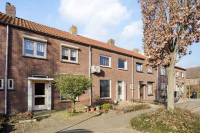 Woning Loek Verstrijdenstraat 15 Best