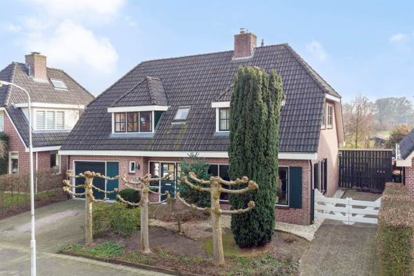 Woning Zwartewater 13 Lunteren