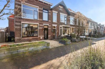 Woning Burgemeester de Bruïnelaan 104 Zwijndrecht
