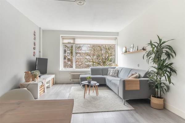 Woning Burgemeester Caan van Necklaan 472 Leidschendam