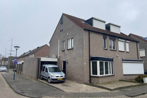Woning Nierslaan 1 Helmond