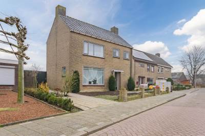 Woning Pastoor Antoniusstraat 3 Kruisland