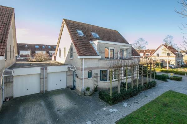 Woning Langeweg 45 Stellendam