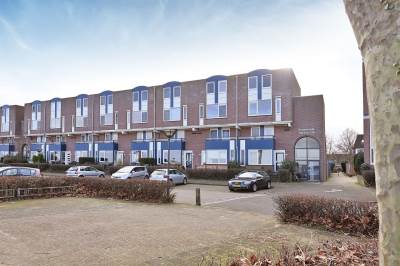 Woning Zomerkade 136 Huizen