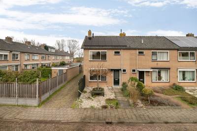 Woning Hazelaarstraat 31 Puttershoek
