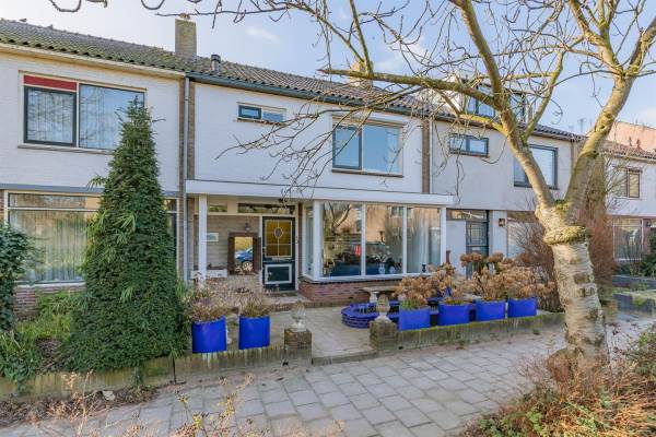 Woning Rousselstraat 3 Heemskerk