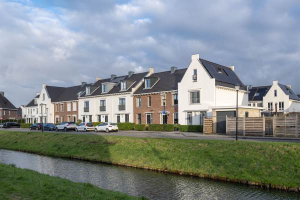 Woning Simon Vestdijkpad 2 Middelharnis