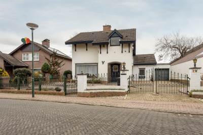 Woning Drs J. Lebensstraat 20 Roosteren