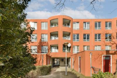 Woning Charlotte Brontéstraat 26 Amsterdam