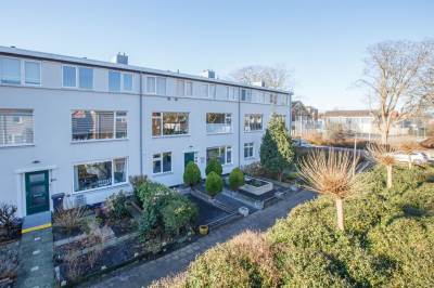 Woning Juliana van Stolberglaan 28 Hillegom