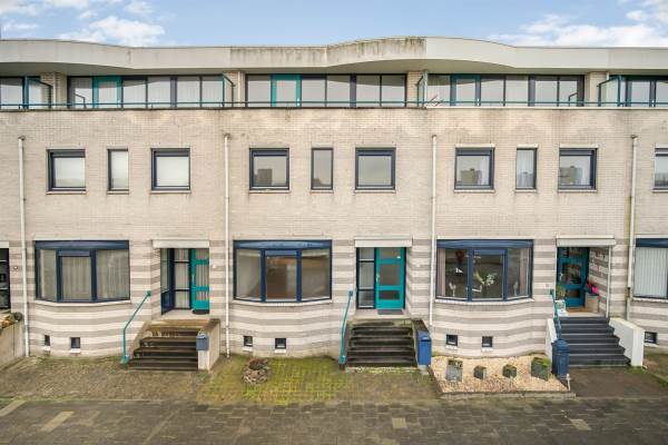 Woning Maasboulevard 76 Spijkenisse