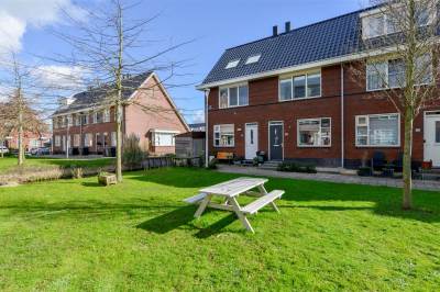 Woning Pastoor J. van Dijklaan 87 De Kwakel