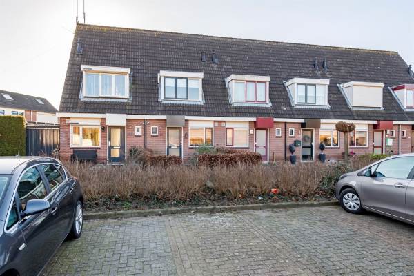 Woning Dokter van Wieringenstraat 20 Waardenburg