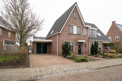 Woning Newtonlaan 17 Kruiningen