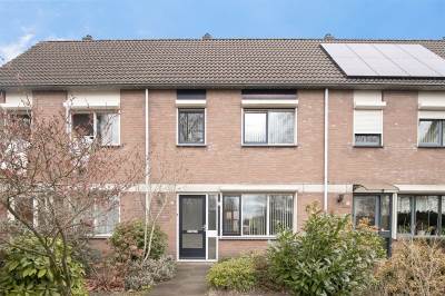 Woning Burgemeester van der Klokkenlaan 61 Waalwijk