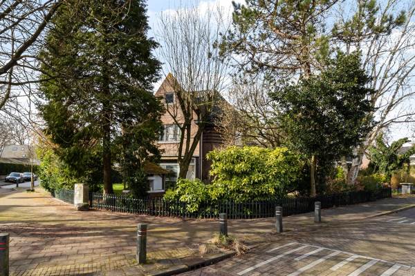Woning Amersfoortsestraatweg 25 + 25A Naarden