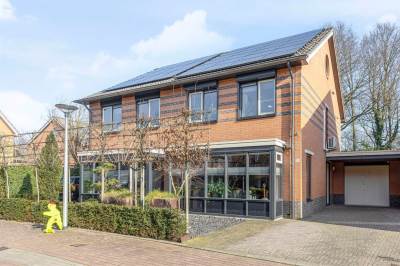 Woning Sientje van Houtenlaan 19 Enschede