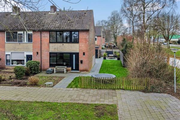 Woning Waardeel 12 Steenwijk