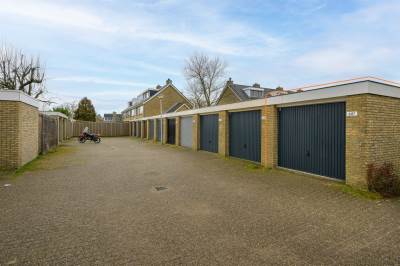 Garage Willem Barentszlaan 68a Voorschoten
