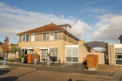 Woning Wetering 28 's-Gravendeel