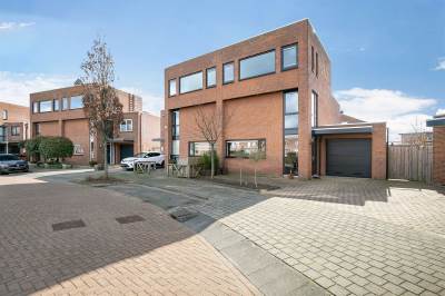Woning Heuvelsteijn 73 Rhoon
