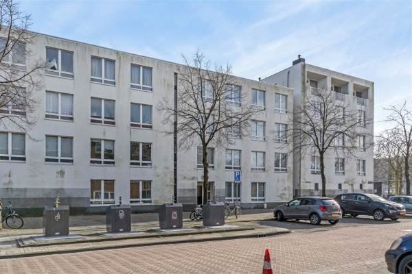 Woning Charlotte Brontéstraat 12 Amsterdam