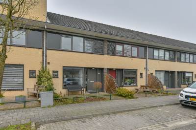 Woning Van Damstraat 24 Hoogeveen