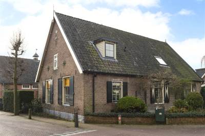 Woning Middenweg 14 Huizen